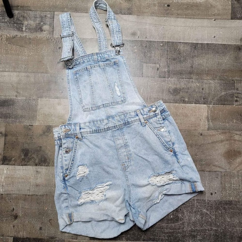 H&M division distressed overalls size 6